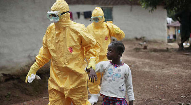 Ebola, parla il medico di Emergency: "Non sono un eroe ma nemmeno un untore"