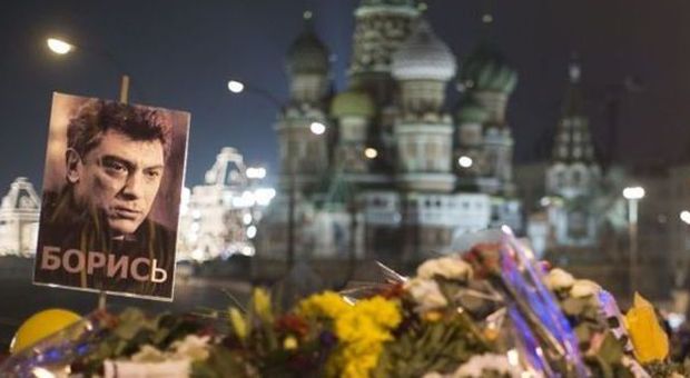 Nemtsov, identificati i primi sospettati per l'omicidio dell'oppositore di Putin