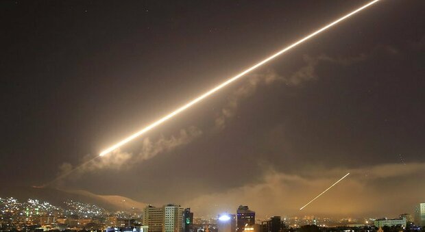 Siria, attacco aereo degli Stati Uniti contro milizie filo-iraniane, è la prima missione militare di Biden
