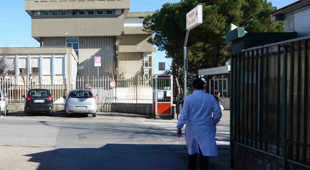Paziente morta in corsia, cinque medici sotto accusa. Ma incombe la prescrizione