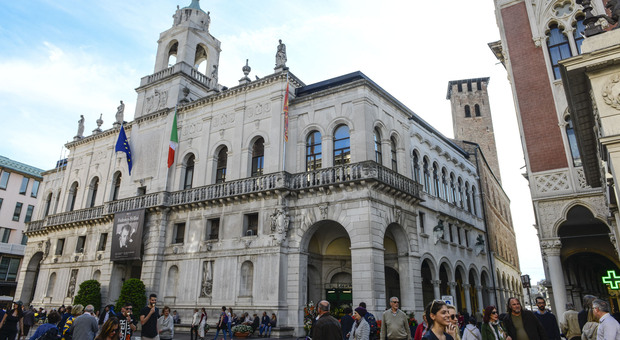 Padova, i redditi di consiglieri e assessori