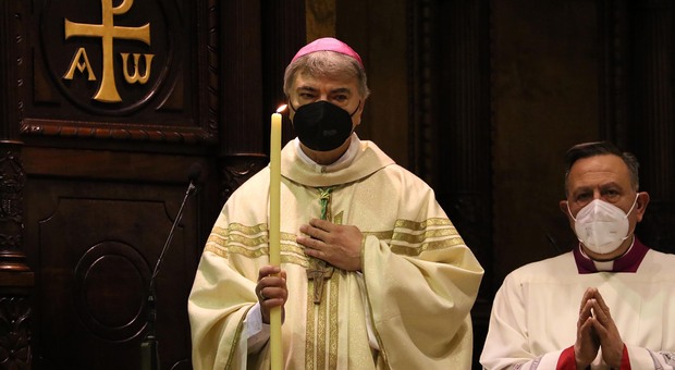 Pestaggio in carcere, vescovo Battaglia cita Ghandi: «Violenza produce il male»