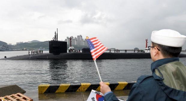 Nuova sfida di Trump: un sottomarino nucleare arriva nei mari coreani
