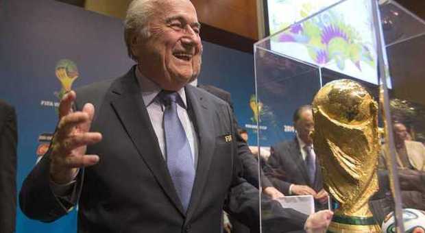 Blatter, duro attacco dell'Uefa «deve andar via»