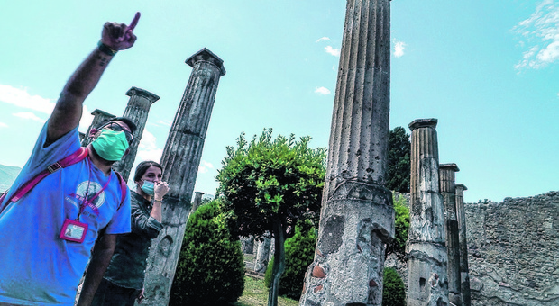 Solstizio d'estate a Pompei: studiosi all'alba nella magia degli Scavi