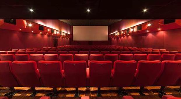 Cinema aperti, ma la partenza è un flop: il film più visto incassa solo 1.300 euro