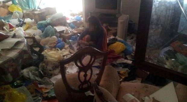 Napoli, donna segregata in casa dalla madre per otto anni