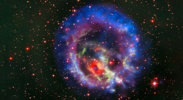 Una Supernova