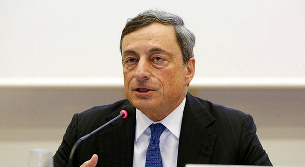 Draghi: euro irrevocabile, Italia mai fuori dalla moneta unica