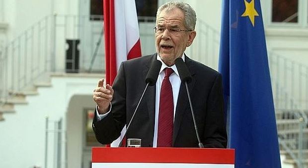 «Austria, elezioni presidenziali: vince il Verde Van Der Bellen, il professore ecologista