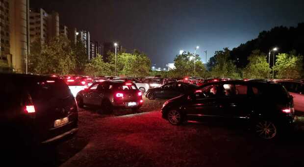 Il traffico alle 2 di notte in zona stadio Arechi dopo il concerto di Vasco
