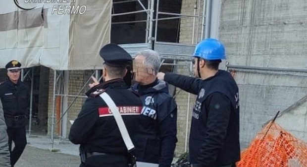 Scarsa sicurezza al cantiere dell'ex mercato coperto di Fermo: 40mila euro di multa