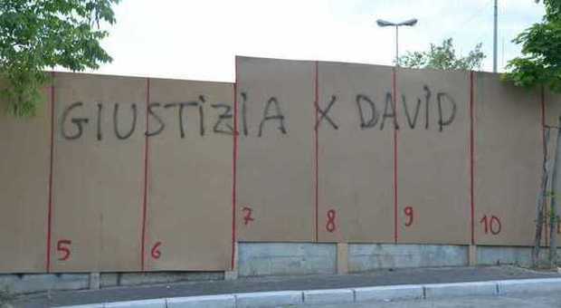 Terni, «giustizia per David» già imbrattati gli spazi elettorali
