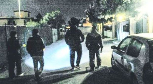 Ronde, Fiumicino sfida il prefetto: 50 volontari in strada nella notte controllano strade e persone sospette