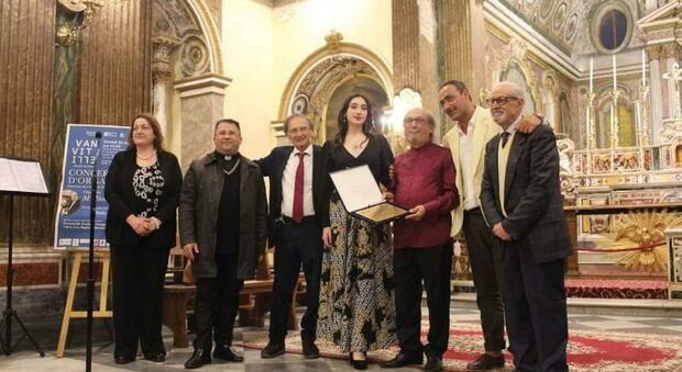 I protagonisti del concerto ad Airola con il sindaco Falzarano e il presidente della Pro Loco Napoletano