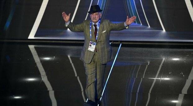 Sanremo, chi è Ruggiero Del Vecchio, il "nonno" di Viva Rai 2 ospite sul palco dell'Ariston
