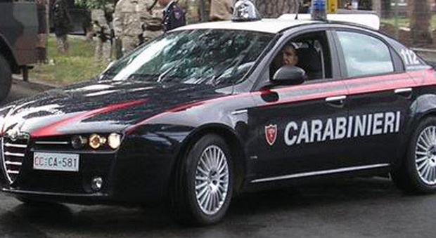 Coltellate alle bici dei vicini e minacce ai carabinieri: marocchino in cella