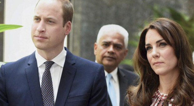 Kate Middleton e William, il gesto choc che fa infuriare i sudditi: «Siete irresponsabili»
