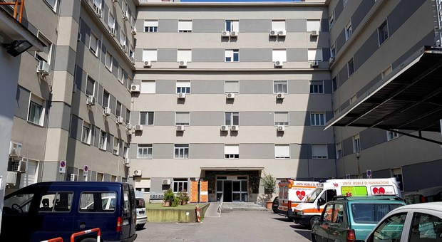 Choc a Castellammare: partorisce e abbandona il figlio in ospedale