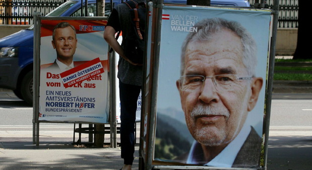 Austria, vince il Verde Van Der Bellen: il professore ecologista batte la destra