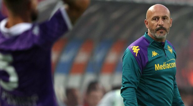 La Fiorentina in Conference League al posto della Juve, ora è ufficiale: i viola esultano sui social. «Forza Viola!»
