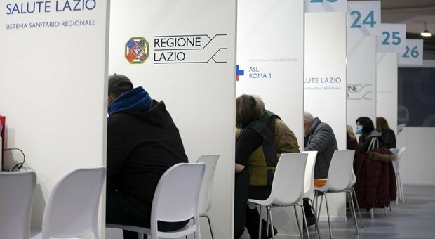 immagine Vaccino, prima e terza dose: risale il ritmo della campagna negli hub 