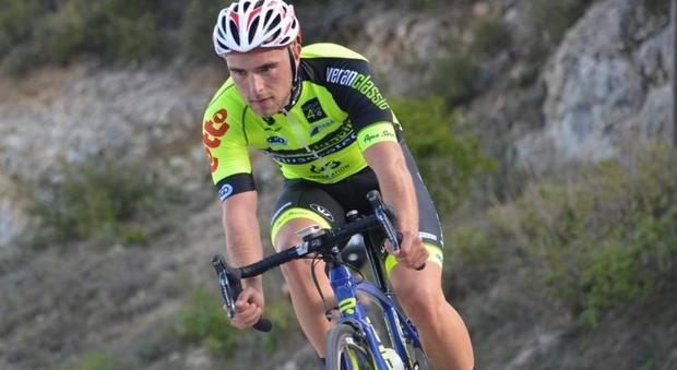 Morto Jimmy Duquennoy, il ciclista belga aveva 23 anni