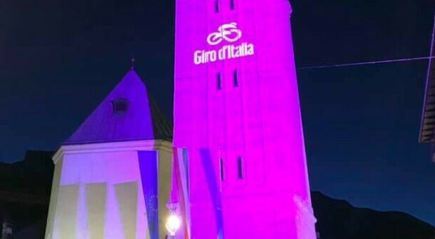 Campanile rosa per il Giro, la protesta dei ladini: «Il simbolo della fede usato come un Arlecchino»