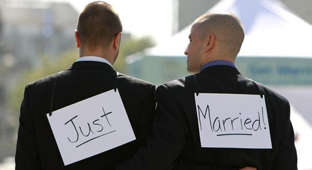 Gran Bretagna, la chiesa episcopale della Scozia autorizza le nozze gay