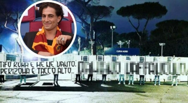 Damiano dei Maneskin, gli Ultras della Lazio tornano all'attacco con uno striscione: «Tifi Roma e te ne vanti in perizoma e tacco alto»