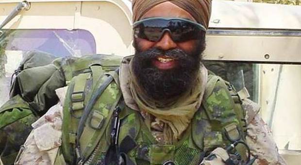 Canada, un sikh nominato ministro della Difesa: chi è Sajjan, eroe di guerra e inventore