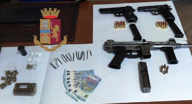 Napoli, al Parco Conocal armi e droga in casa: arrestato 28enne