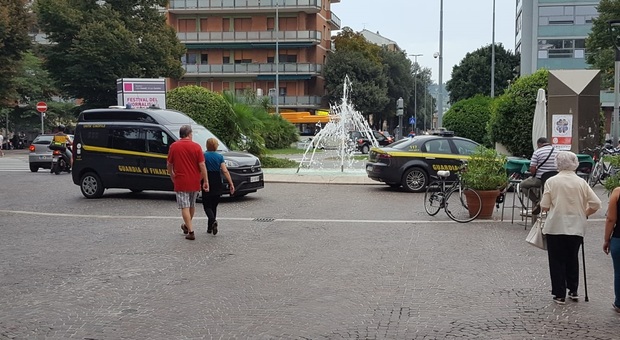 Pesaro, non solo al parco: scatta il blitz anti droga anche in centro