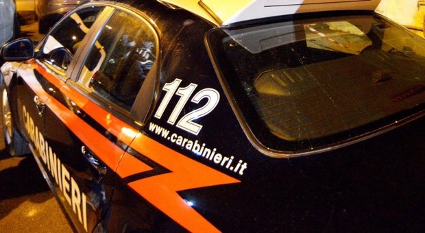 Speronato e preso a schiaffi per denaro: 90enne vittima di un falso incidente in auto