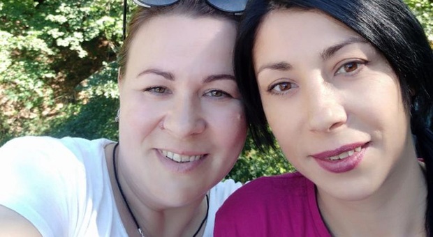 Dall'acciaieria di Mariupol a Pineto, la storia di due sorelle ucraine. «Persi mia figlia sotto i bombardamenti, quando l'ho ritrovata non potevo crederci»