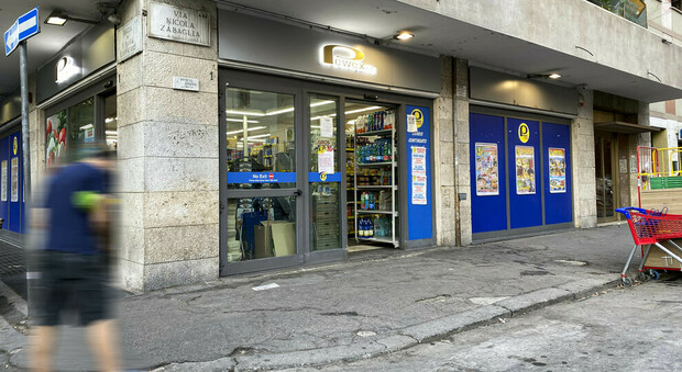 Roma, choc a Testaccio: ragazza di 20 anni stuprata da un dipendente del supermercato