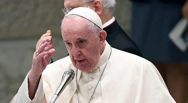 Bergoglio-Pell, faccia a faccia su fondi neri e affari sospetti