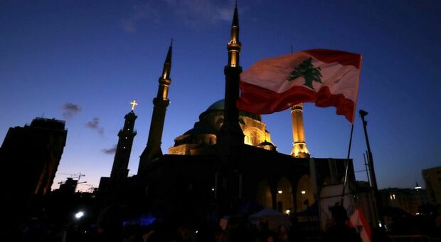Libano, gli scenari dopo le dimissioni del governo. Quale ruolo per l'Italia nel Mediterraneo