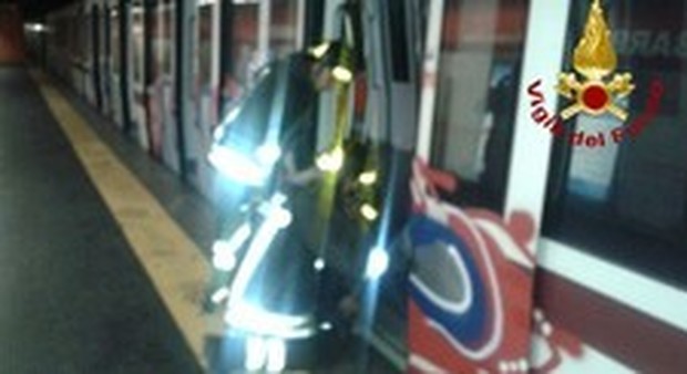 Roma, uomo morto sotto la Metro: si è trattato di suicidio