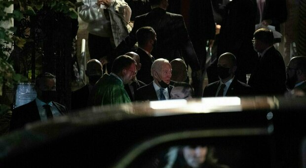 Joe Biden, comunione nella chiesa di San Patrizio. E oggi incontra Erdogan