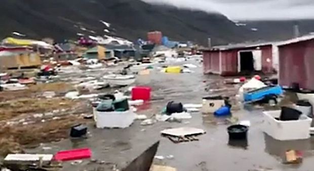 Groenlandia, tsunami travolge un villaggio: case distrutte, almeno 4 dispersi