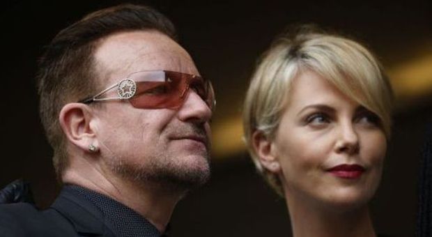 Charlize Theron e Bono