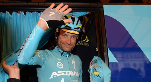 Una tappa del Giro d'Italia da Filottrano per Michele Scarponi