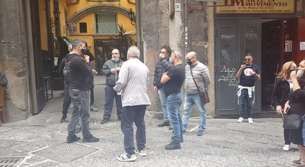 Gli artigiani di San Gregorio Armeno in strada per chiedere aiuti alle istituzioni