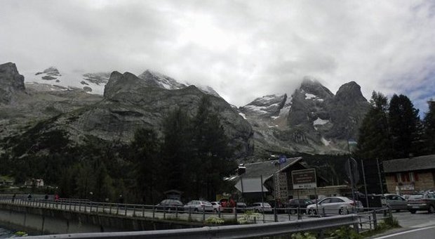 Fulmini colpiscono escursionisti: due morti sulla Marmolada e in Valtellina