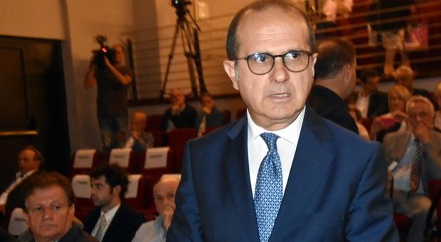 Terni, il Tar respinge il ricorso del procuratore capo Alberto Liguori: "E' incompatibile"