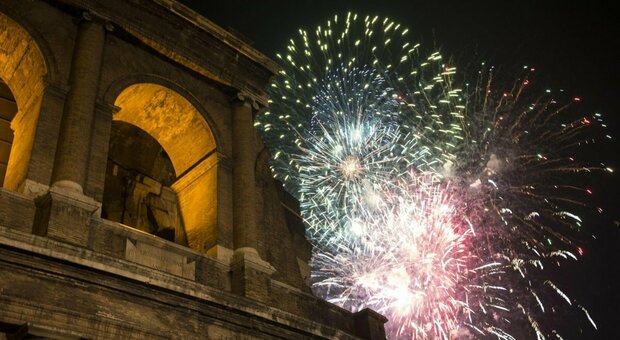 Fuochi d'artificio ogni notte: la moda che toglie il sonno ai romani (ma una soluzione ci sarebbe)