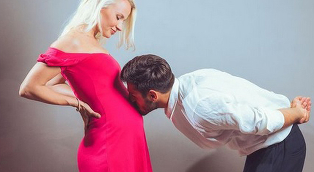 Ballando con le stelle, la ballerina professionista incinta: «È stato difficile tenere il segreto»