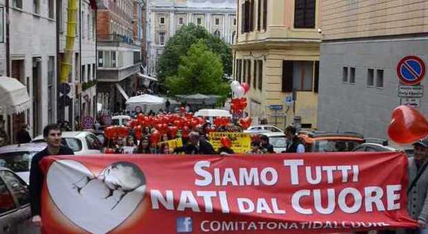 La manifestazione del Comitato Nati dal cuore ad Ancona (foto De Marco)