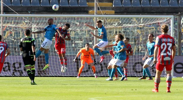 Serie B, l'altro Insigne porta il Benevento a 3 punti dalla A. Il Perugia supera l'Ascoli